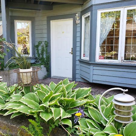 Bright Garden Suite By Forest & Beach & Ubc Vancouver Dış mekan fotoğraf