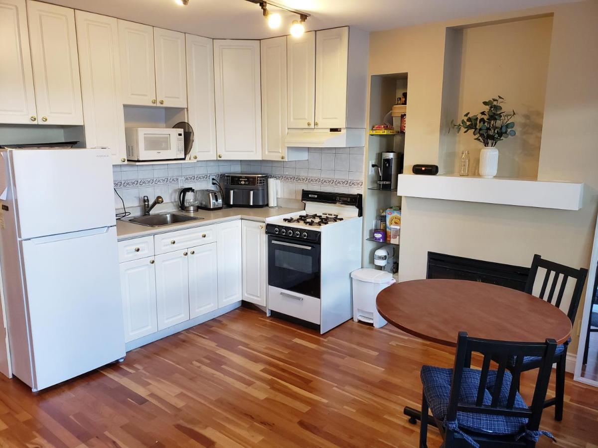 Bright Garden Suite By Forest & Beach & Ubc Vancouver Dış mekan fotoğraf
